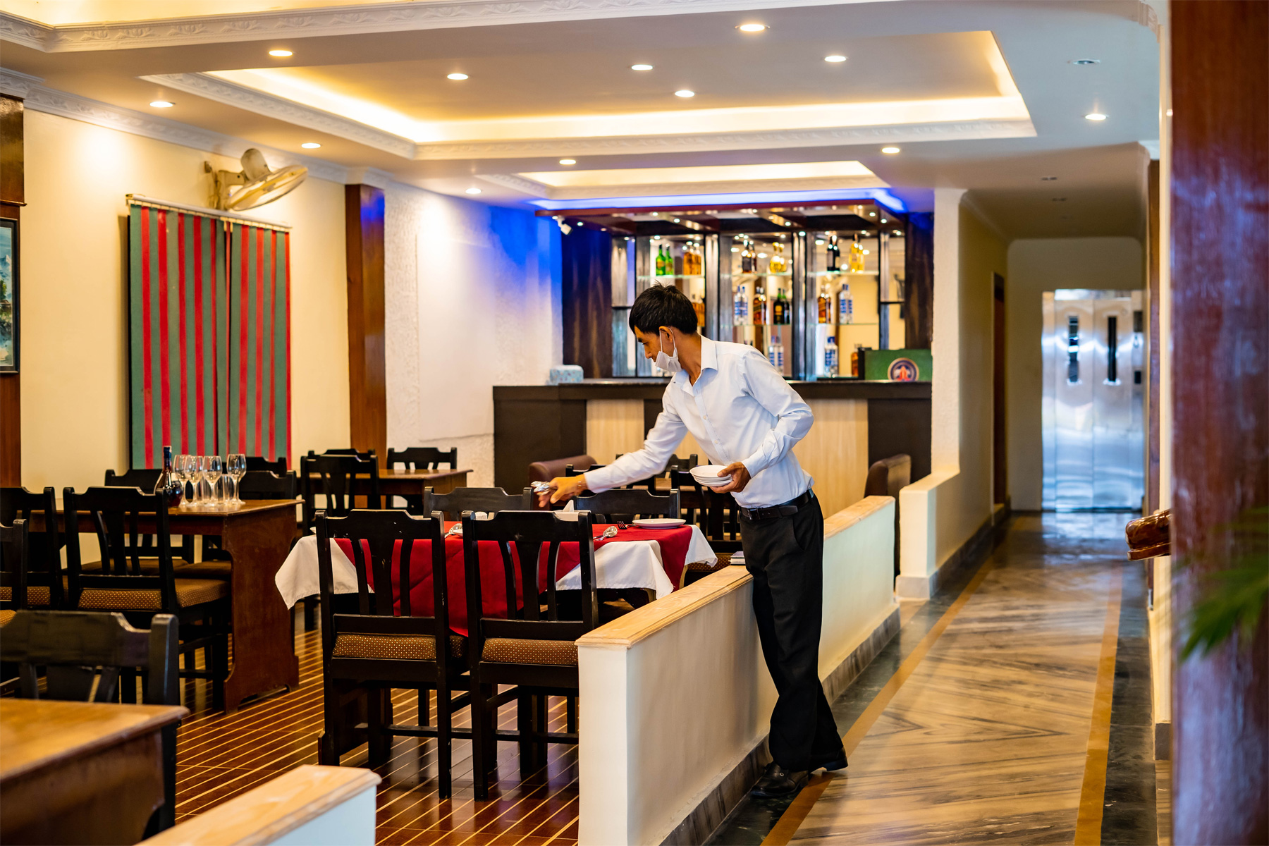 Comfortable Dining Area