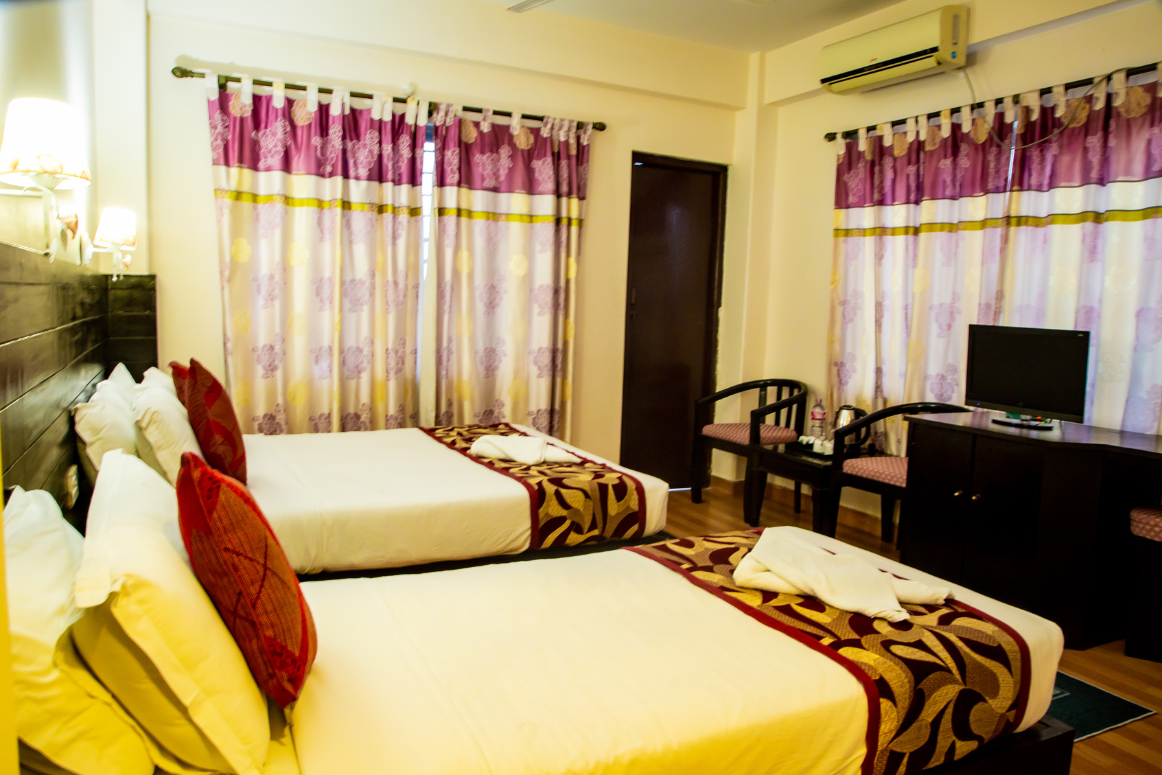 Deluxe Twin Room